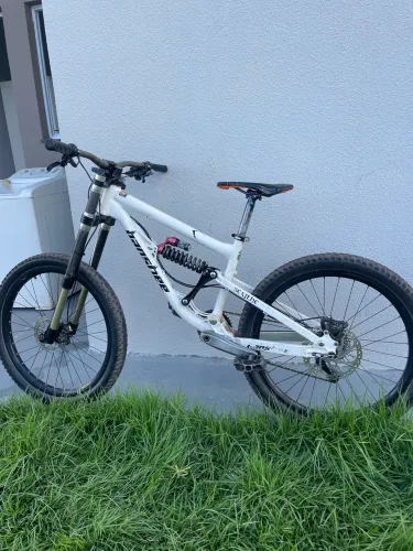 Vendo bike Banshee scythe canadense?ou troco por outra do meu interesse?