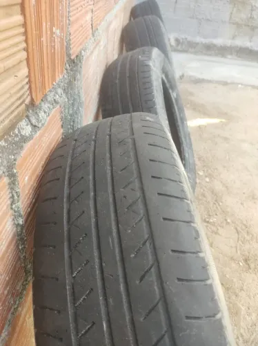 Pneu aro 15