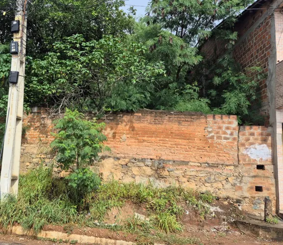 Vende-se terrenos