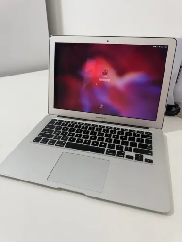MacBook