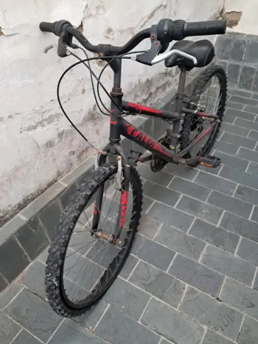 Bicicleta caloi aro 20 usada