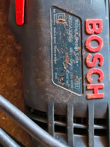 Furadeira profissional Bosh GSB 13 RE R$300,00
