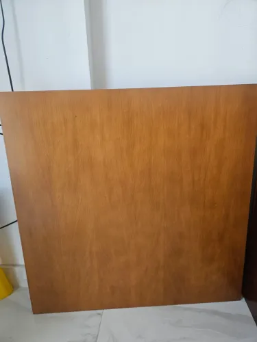 Mesa quadrada