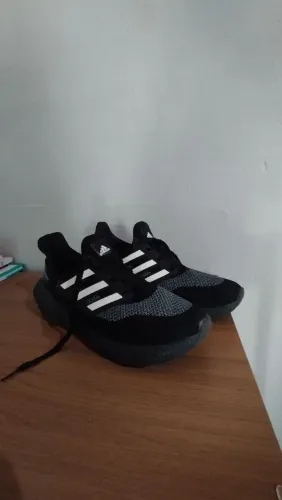 Tênis Adidas 39.
