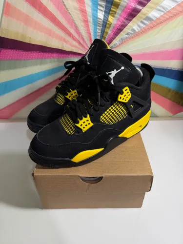 Nike Air Jordan 4 Thunder