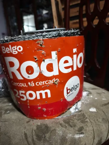 Arame farpado 250 metros