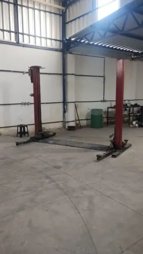 Vendo elevador automotivo 2500 kg