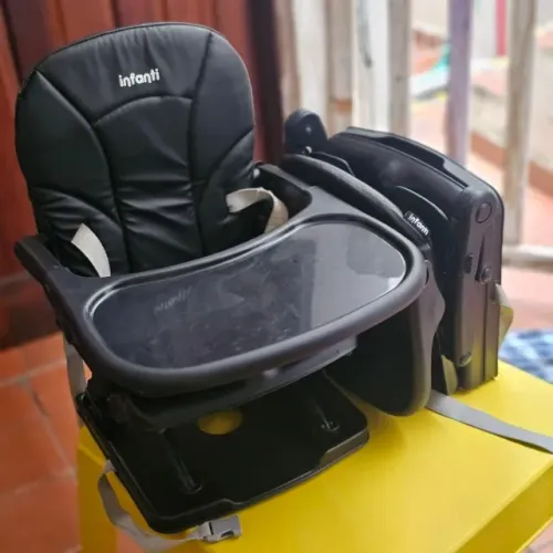 Cadeira de Alimentação Portátil Dobrável Infanti Toast Preta Black Cadeirinha
