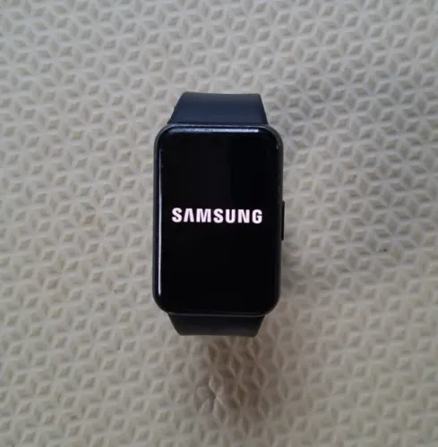 Samsung Galaxy Fit3 Original com Película de Hidrogel e Kit