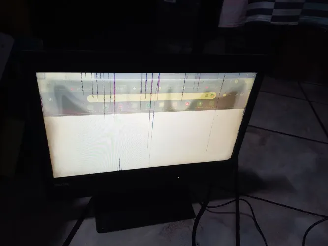 Monitor c/ defeito