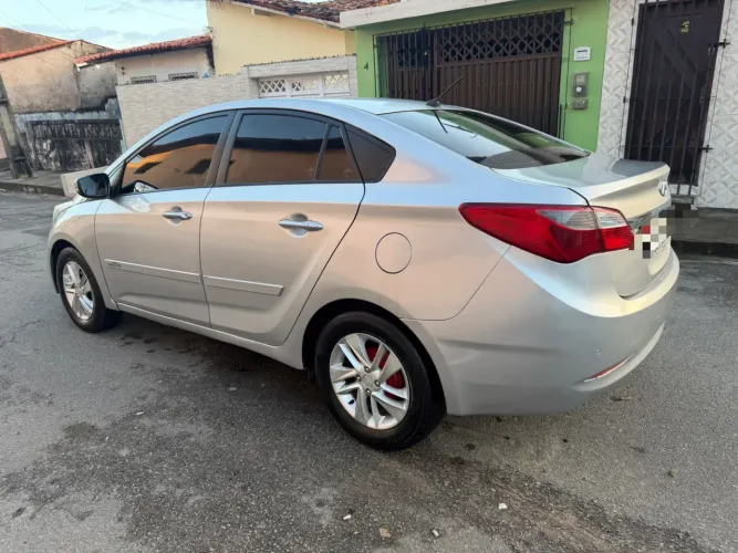 Hyundai HB20S Premium 1.6 Flex 16V Aut. 4P 2014