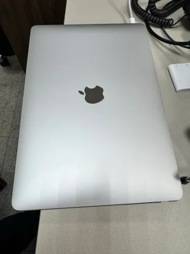 MacBook Air M1 13inch