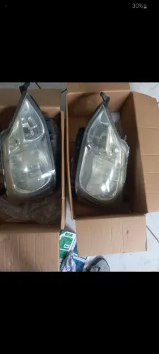 Par de farol do etios 2014