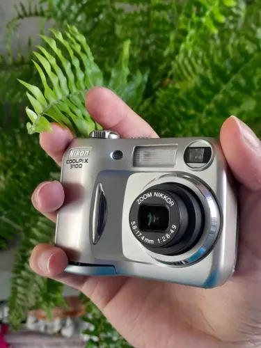Camera digital nikon coolpix 3100