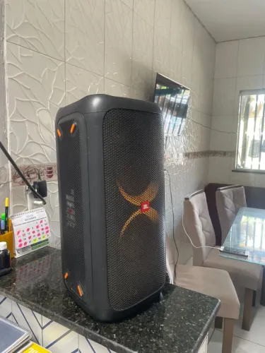 Jbl party box 100