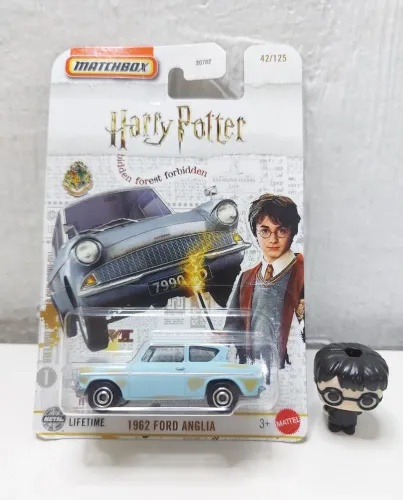 Matchbox Harry Potter 1962 Ford Anglia + Miniatura Harry Kinder Joy Funko