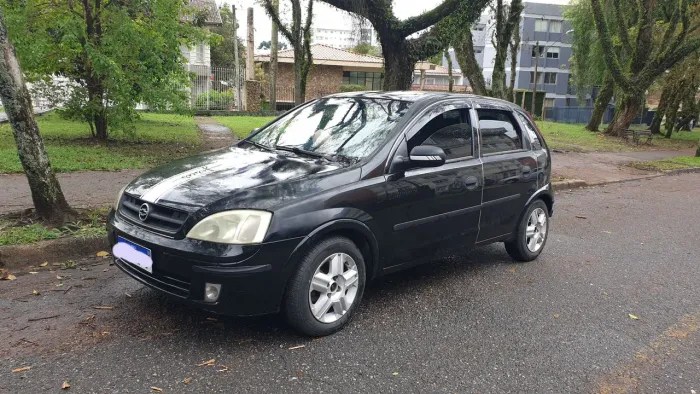 Chevrolet Corsa Hatchback 1.8 MPFI 8V 102cv 5P 2003