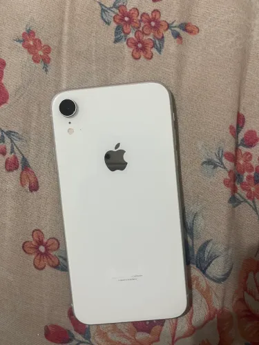iPhone XR branco novinho 