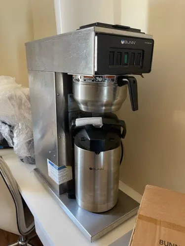 Máquina Cafeteira BUNN - NOVA - Modelo CWA - APS