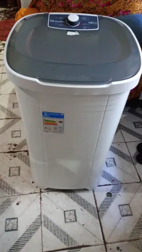 Tanquinho de lavar roupa