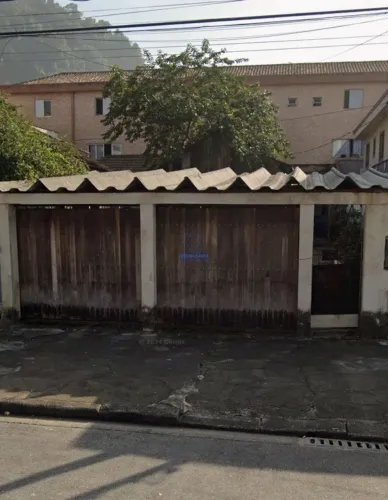 OPORTUNIDADE ! TERRENO 8X23 NA VILA BELMIRO EM SANTOS