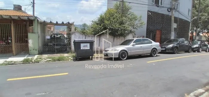 Terreno para venda em Barueri-SP, Jardim Silveira: 250m² de oportunidade para construir se