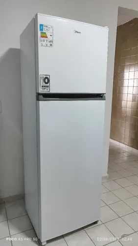 Geladeira midea 