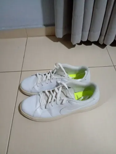 Tênis Nike n40