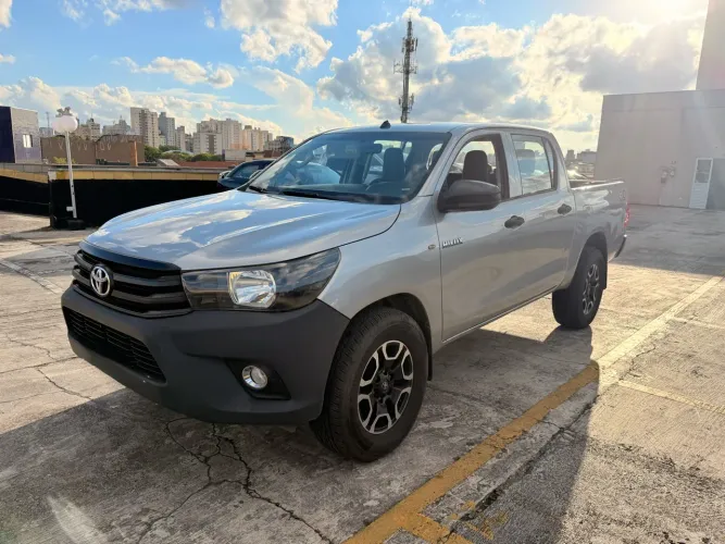 Toyota Hilux CD 4X4 2.8 Diesel Mec. 2019