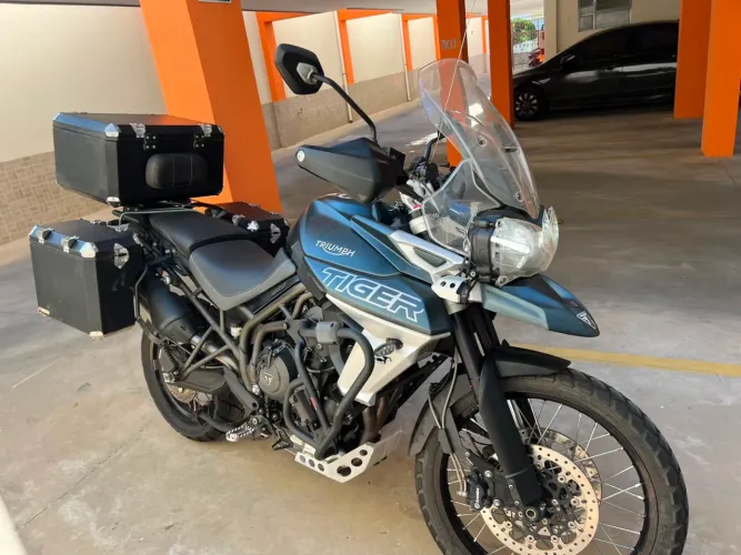 Triumph Tiger 800 XCA SEMI NOVA
