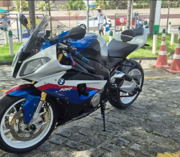 BMW S1000RR (Impecável)
