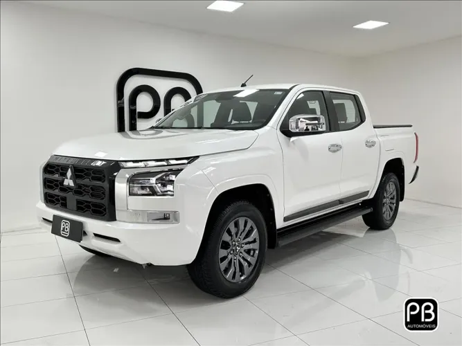 Mitsubishi TRITON HPE 2.4 CD 4X4 TB Diesel Aut. 2026