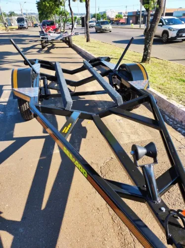 Carretinha pra jet ski nova paralama pra rodas até aro 17  Menor preço 