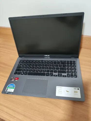 NOTEBOOK ASUS RYZEN 5 - 8GB RAM - SSD 256GB