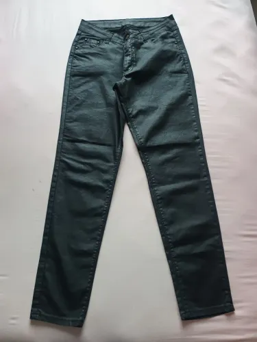Calça jeans preta encerada tamanho 46