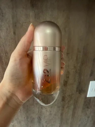 Perfume 212 VIP Rosé