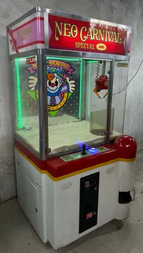 Vendo máquina pegar bichinho