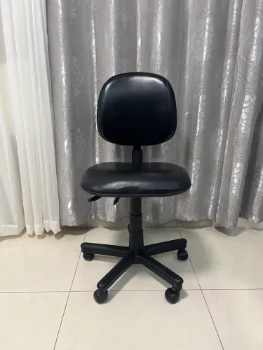 Cadeira NR17 em corvim 150,00