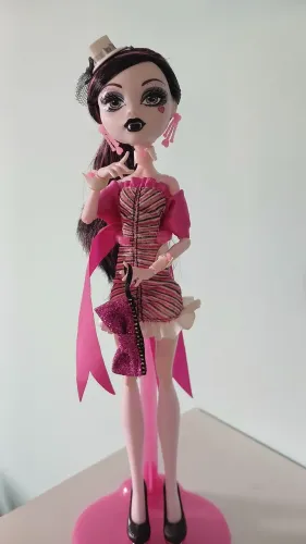 Boneca monster high draculaura dance