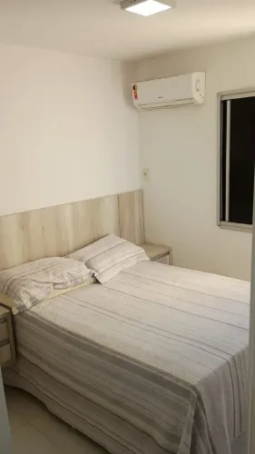 Apartamento Mobiliado com 2 Quartos no Costa Araçagy para locação