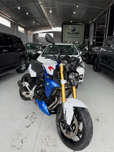 BMW F900 R 2024 único dono 10.700 km rodados