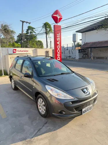 Peugeot 207 SW XR Sport 1.4 Flex 8V 5P 2010