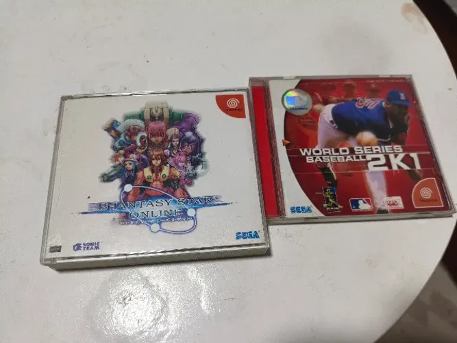 Lote 2 Jogos Sega Dreamcast: Phantasy Star Online (JP) e World Series Baseball 2K1 (US)