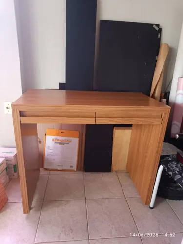 Escrivaninha MDF 