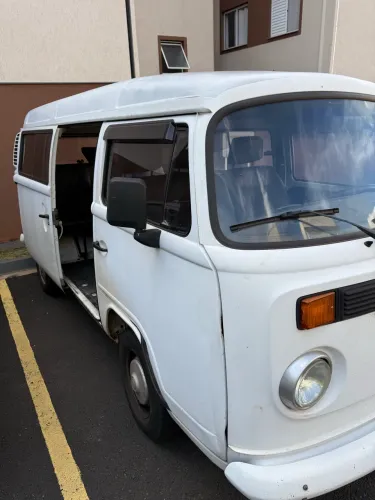 Volkswagen Kombi Standard/ Luxo/ Serie Prata (álcool) 2004