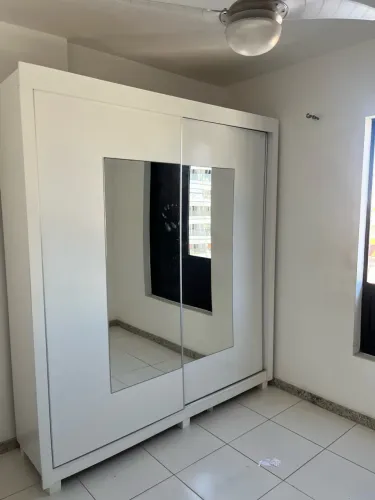 Guarda roupa bom