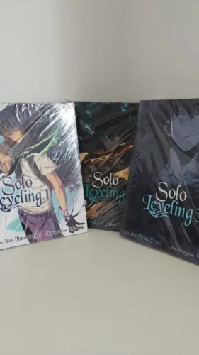 Lote Manhwa Solo Leveling Vols 1, 2 e 3 (Edição New-pop)