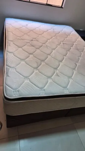 Cama box queen