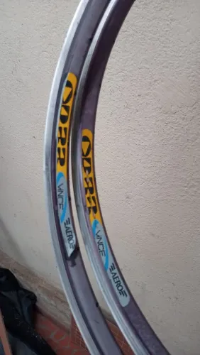 Aros 700 aero, marca Vince, argentinos, 36f