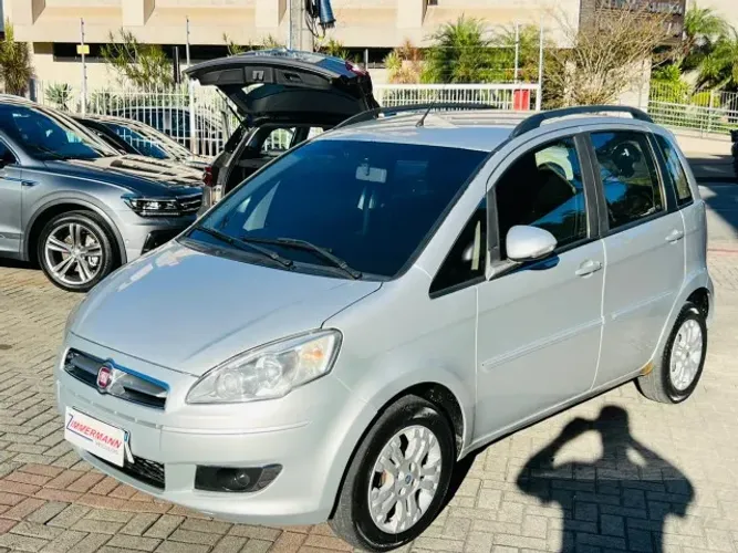 Fiat Idea Attractive 1.4 Fire Flex 8V 5P 2015